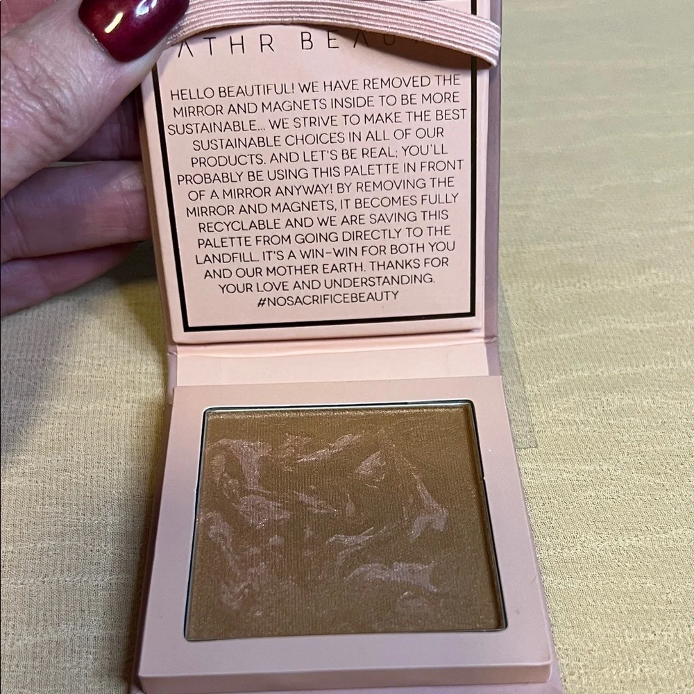 Ethereal Bronzing Powder - Purple